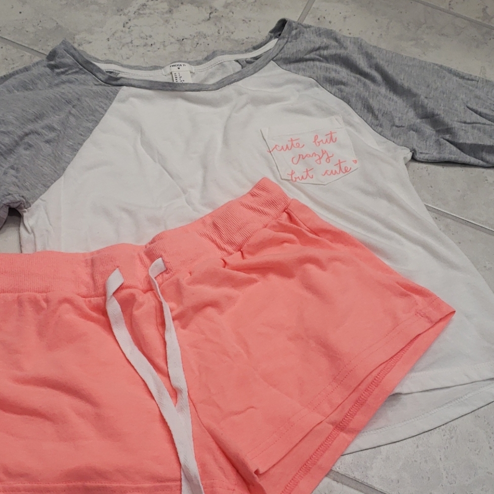 Pajama set - Picture 5 of 5